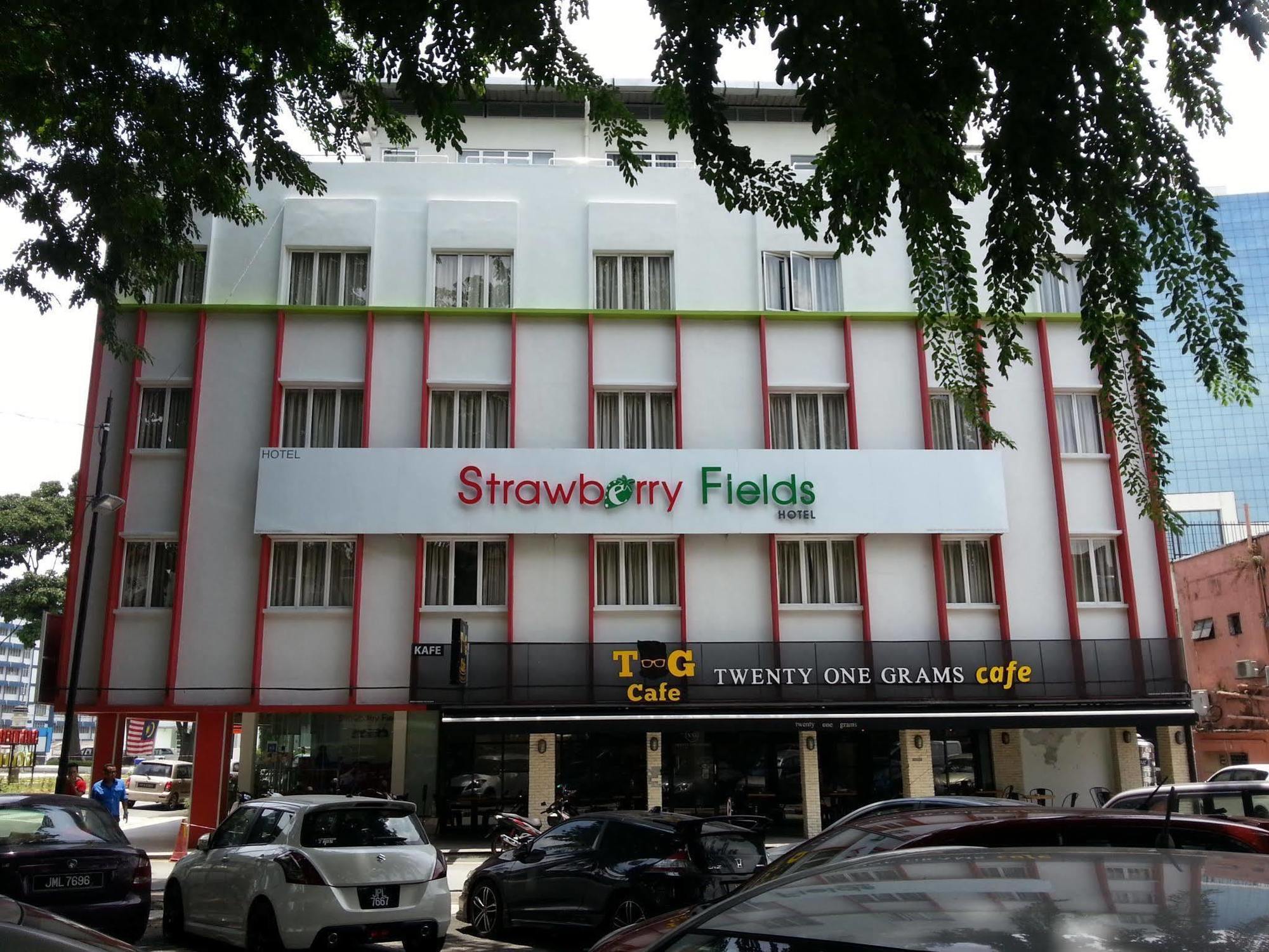 Hotel Strawberry Fields Petaling Jaya Exterior foto